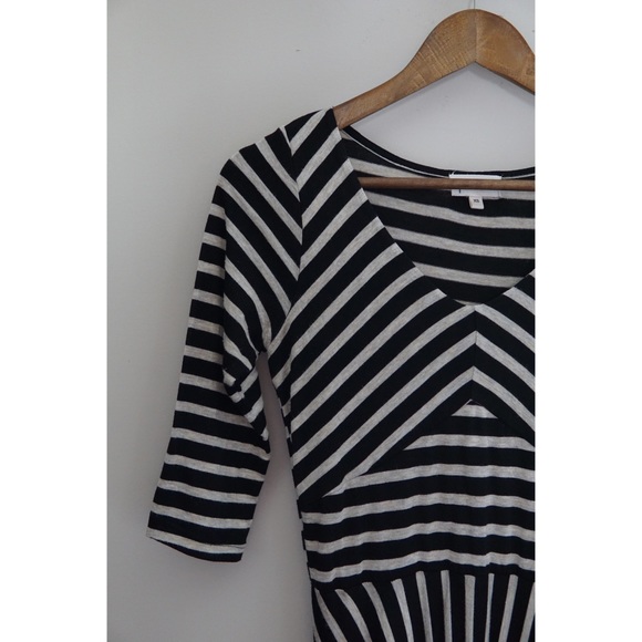 Puella Striped Black/Cream Maxi Dress XS - Picture 3 of 8